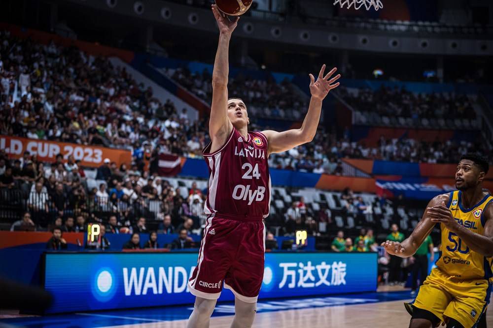 而且3场比赛纽卡斯尔联合计丢了5球，防守端存在很大的隐患。